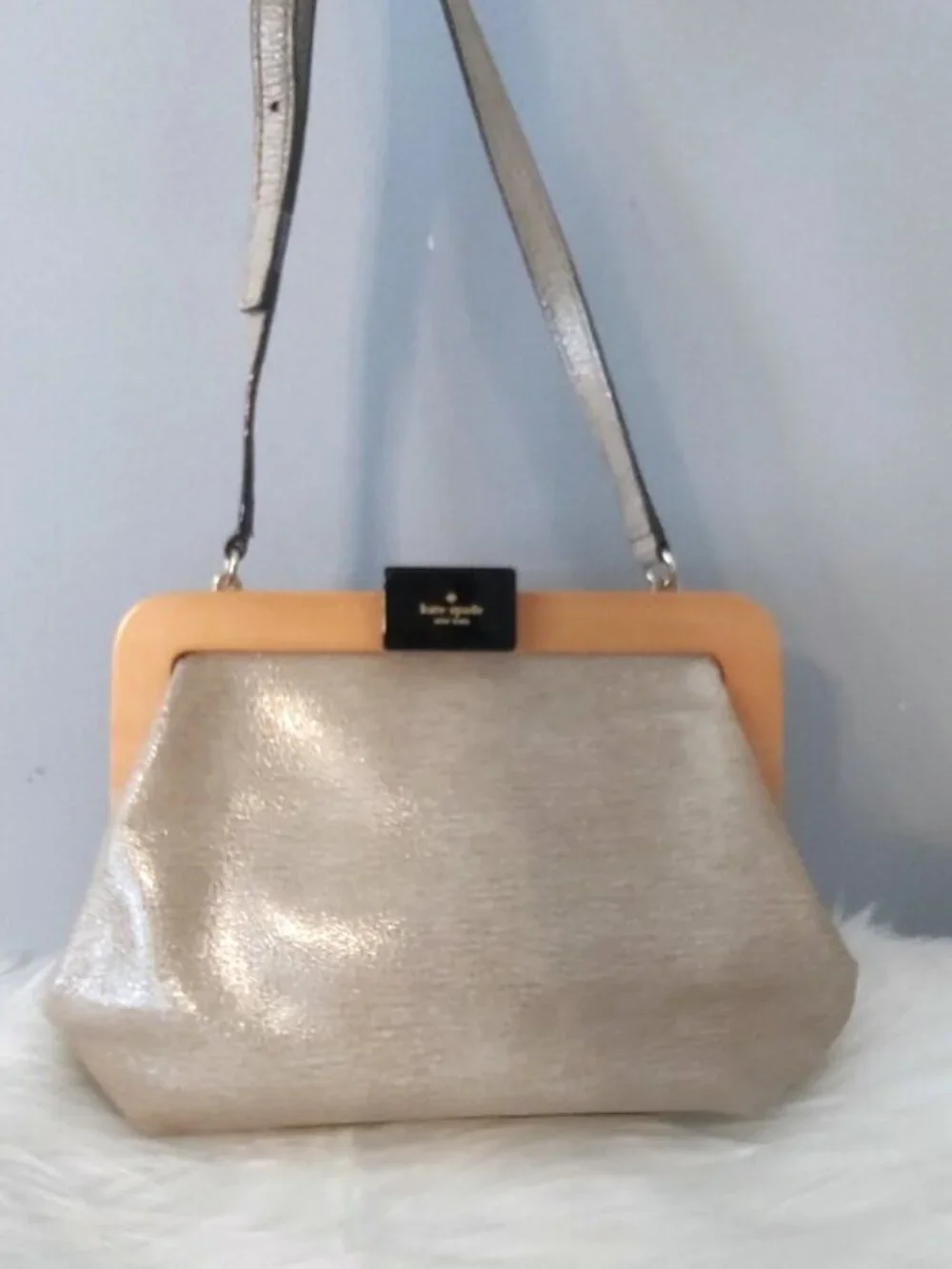 Kate Spade Zuma Beach Marga shoulder bag metallic patent leather wood EUC - Picture 2 of 9
